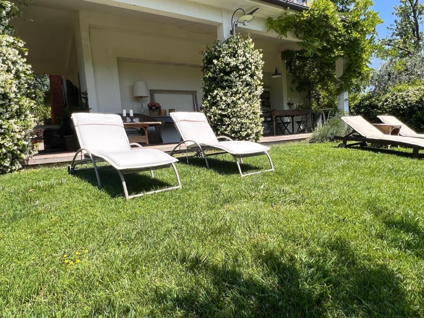 All'ombra Del Tiglio Alloggio per agriturismo Pistoia